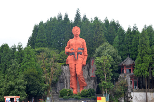 纪念华蓥山武装起义70周年一曲撼天动地的英雄壮歌